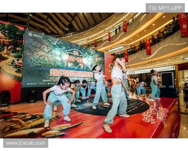 街舞文化的碰撞与融合深圳街舞队的战斗精神与团队默契解析