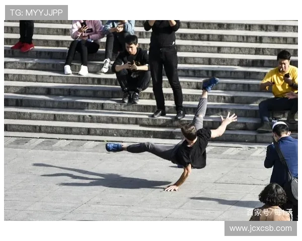 赛后复盘：西安街舞队与武汉街舞队的战术意识与团队协作分析