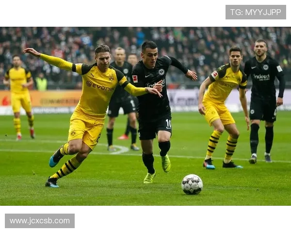 拜仁与多特蒙德德比大战：激烈竞争中的胜负之争与历史对决